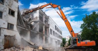 Промышленный демонтаж зданий Клин, цена от 2951 руб.